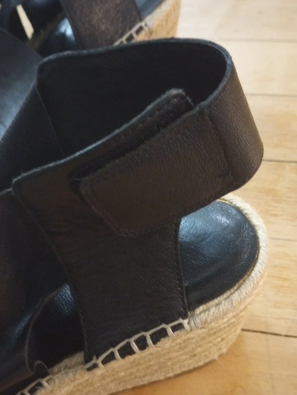 Eileen Fisher Willow Tumbled Black Leather Espadrille Wedge Sandals Size 8